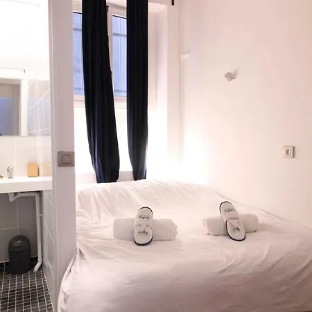 Luckey Homes - Rue Alfred Stevens * Париж